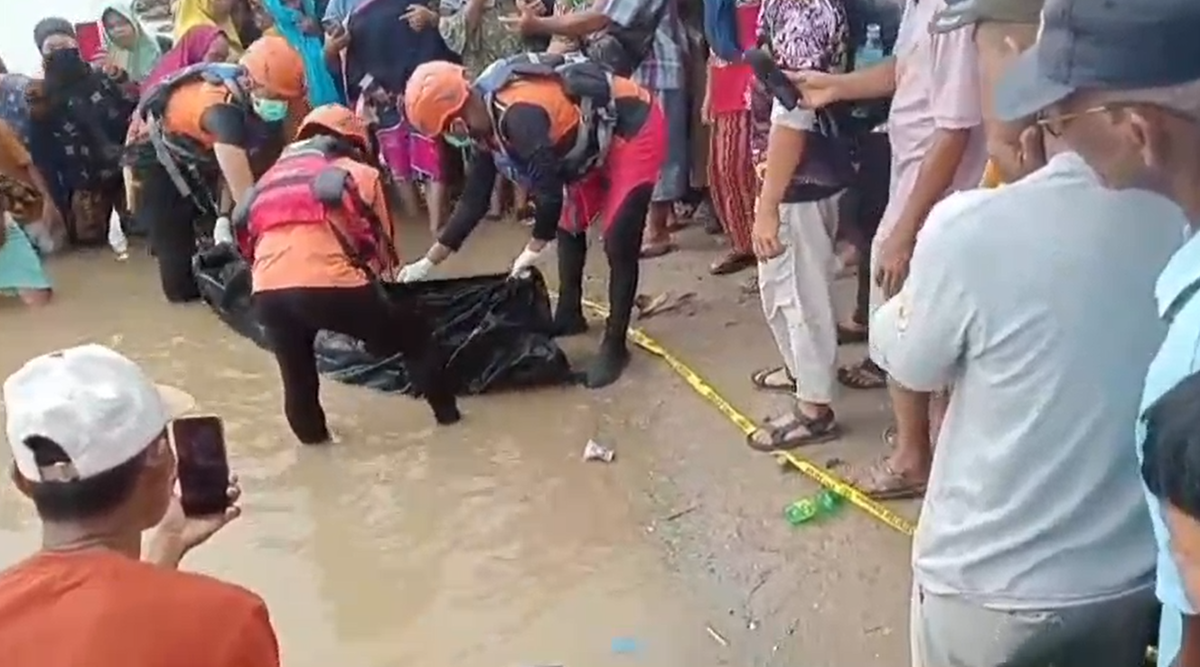 Warga Temukan Mayat Perempuan Mengapung Di Sungai Batang Tebo