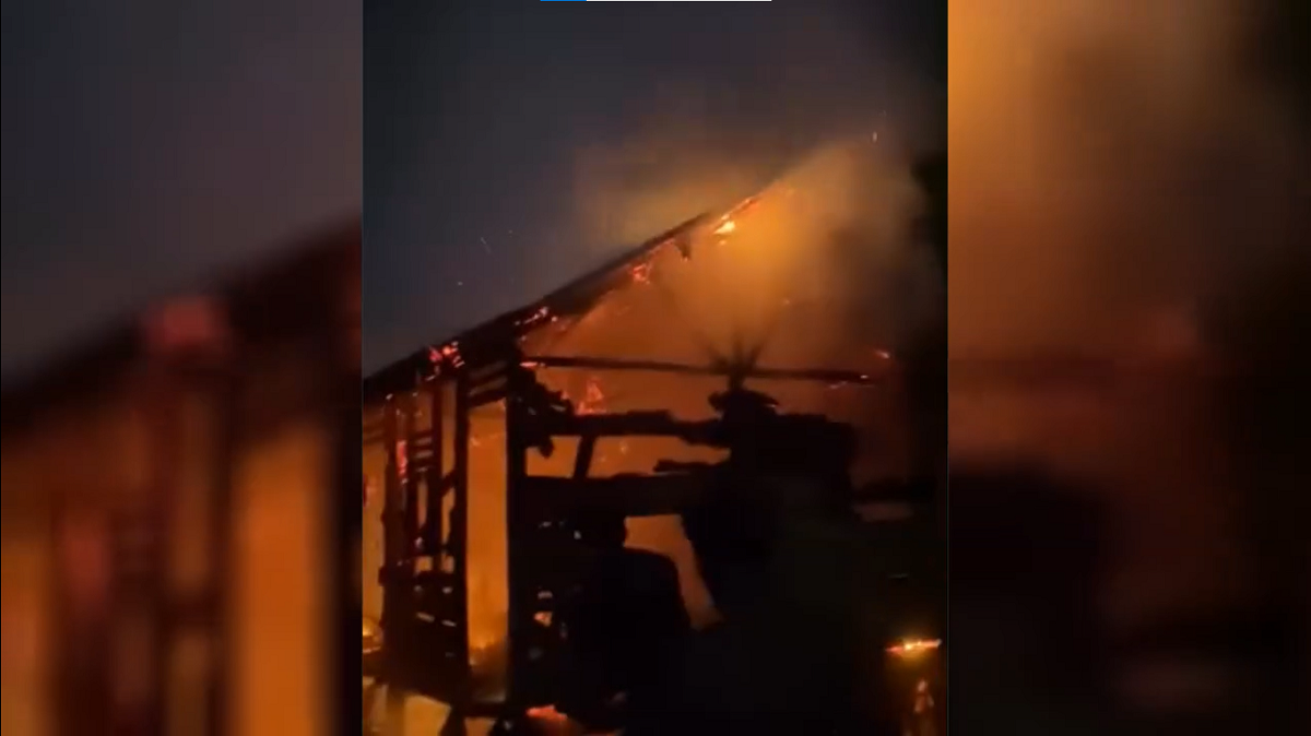 ponpes zulhijjah terbakar 6 pondok santri hangus terbakar