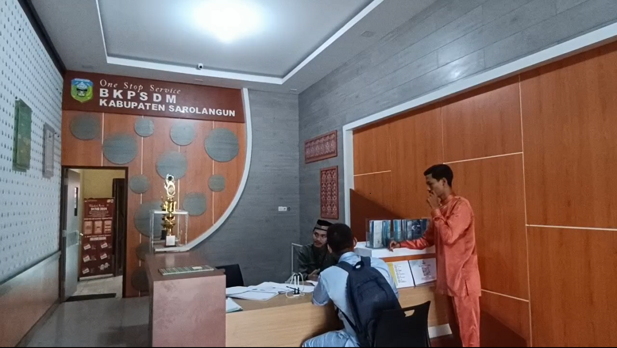 Lebih dari Rp 44 Juta Gaji Pegawai Kantor Camat Dipotong Bendahara Kabupaten Sarolangun