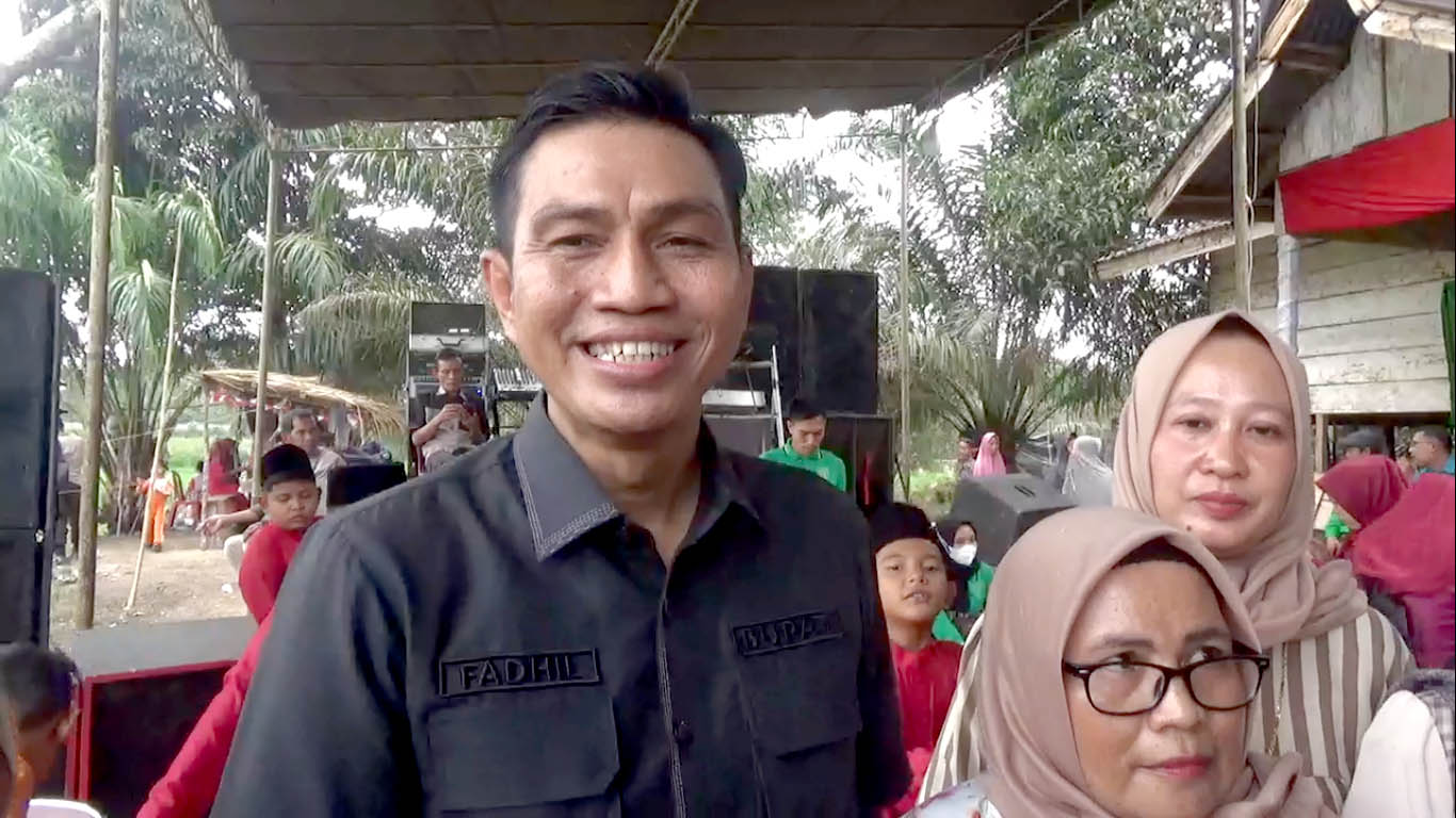 Panen Raya Padi, Bupati Mhd. Fadhil Arief Komitmen Bantu Petani