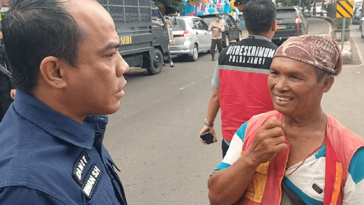 Dinilai Meresahkan Masyarakat, Pak Ogah Paal V Ditertibkan Polisi      