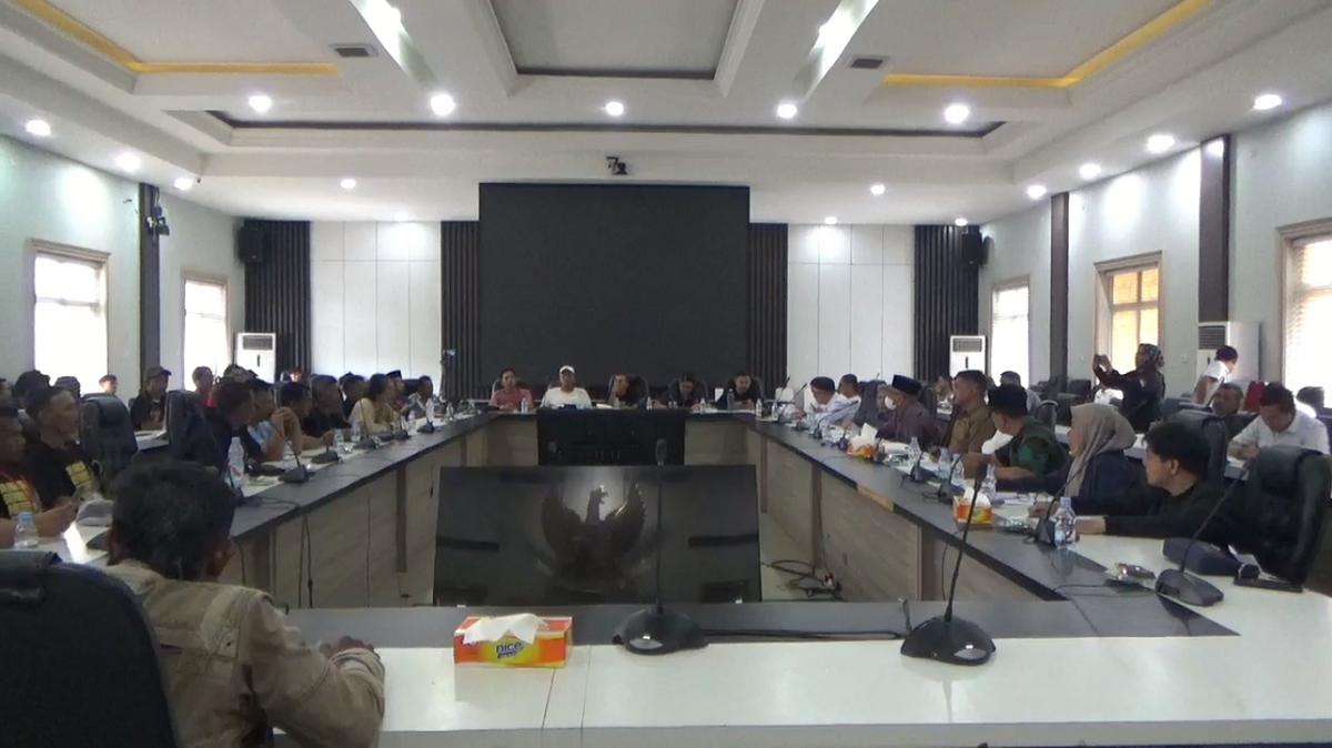 Demo hari tani nasional Pimpinan dewan komitmen bantu tuntutan massa