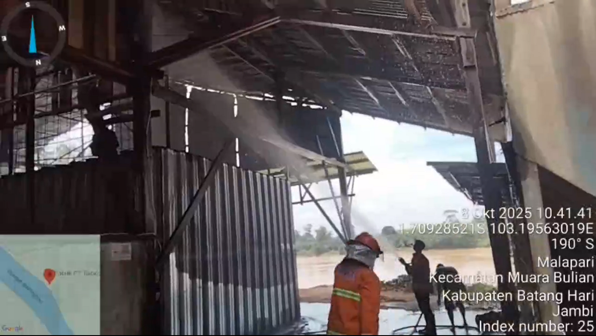 Api Lahap Gudang PT. Sabda Kreasi, Kerugian Capai Ratusan Juta Rupiah