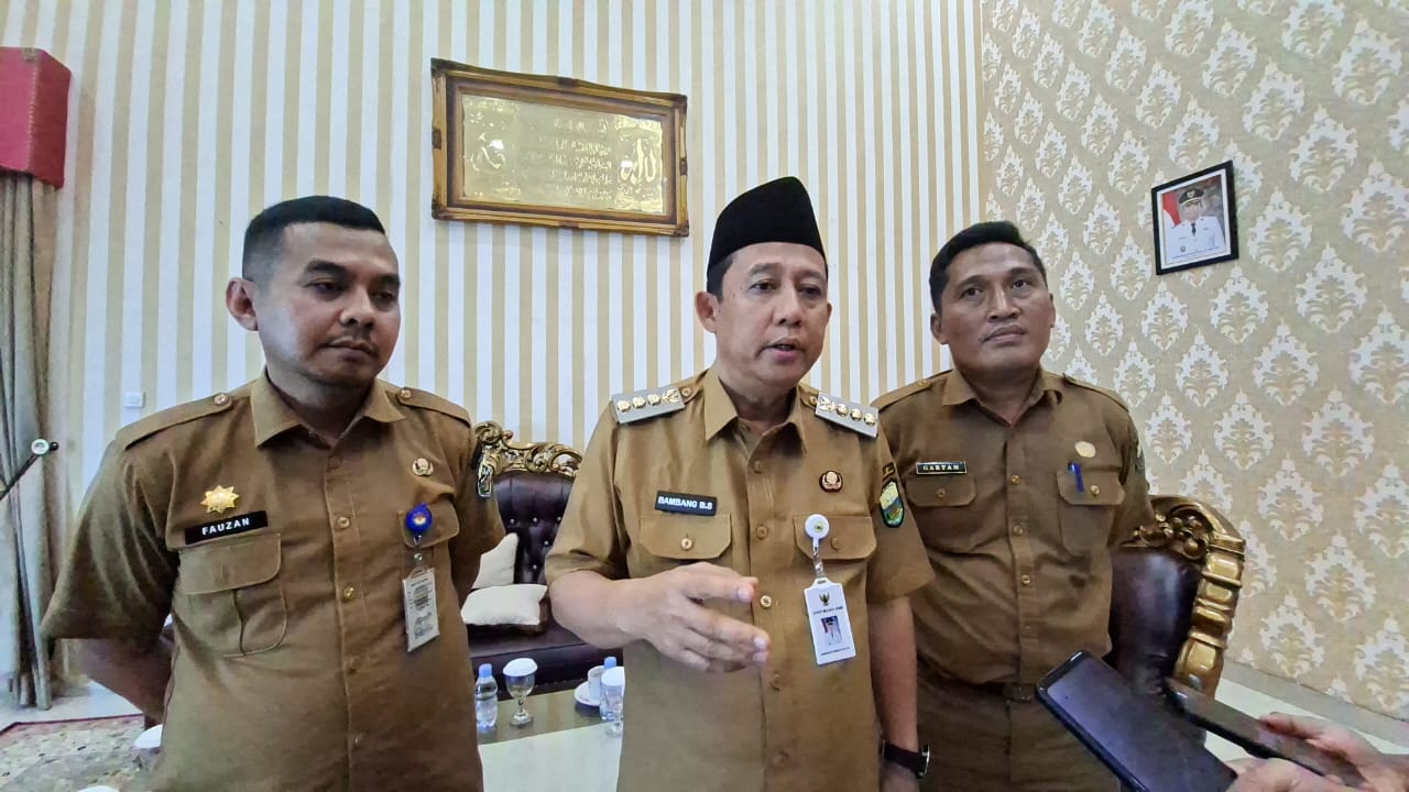 Bupati BBS Dorong dan Mulai Inventarisir Sumur Minyak Rakyat di Muaro Jambi
