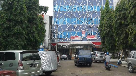 Pembatas Pedestrian Dikeluhkan, Momon Sebut Sengaja