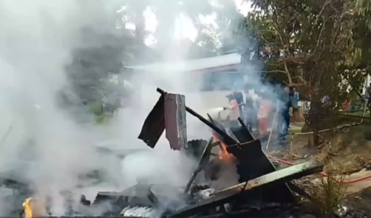 Rumah Dinas Penjaga SD YKP Pertamina Hangus Terbakar