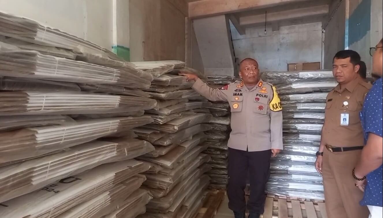 Kapolres Minta KPU Tambah Kunci Pengamanan di Gudang Logistik Pemilu 2024 