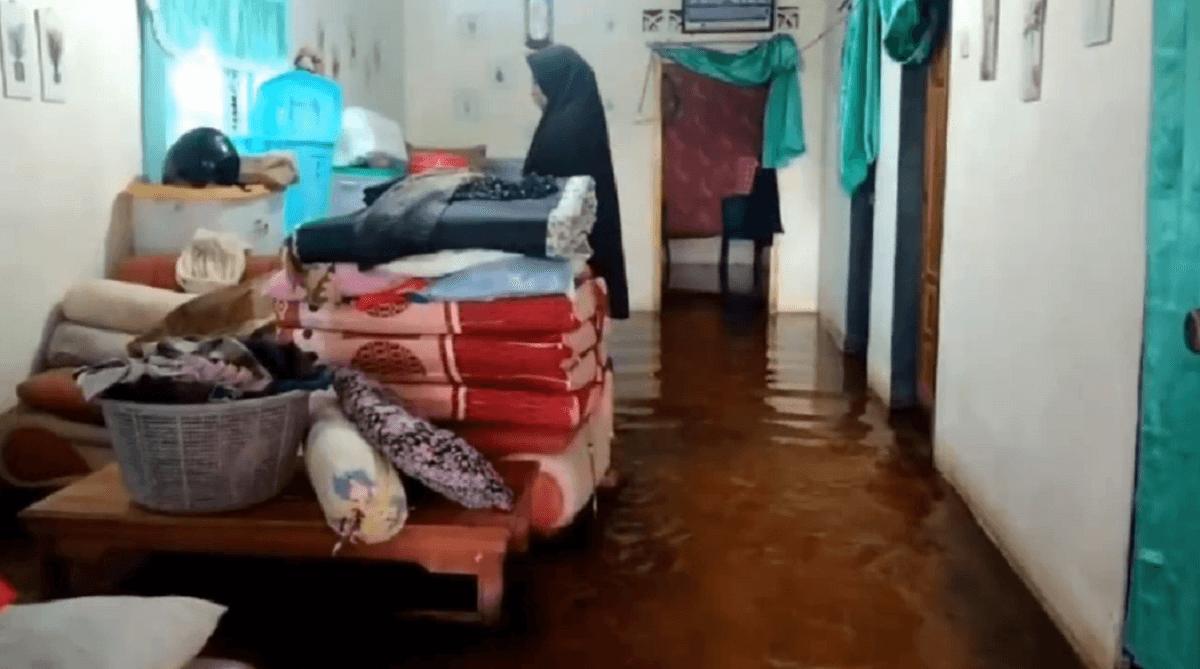 Sebulan Digenangi Banjir, Warga Batanghari Mulai Terserang Penyakit Kulit