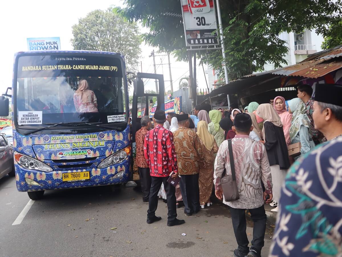 Lokasi Parkir Kendaraan Pesta Pernikahan Anak Gubernur Jambi, Ada Bus yang Siap Antar Jemput Tamu