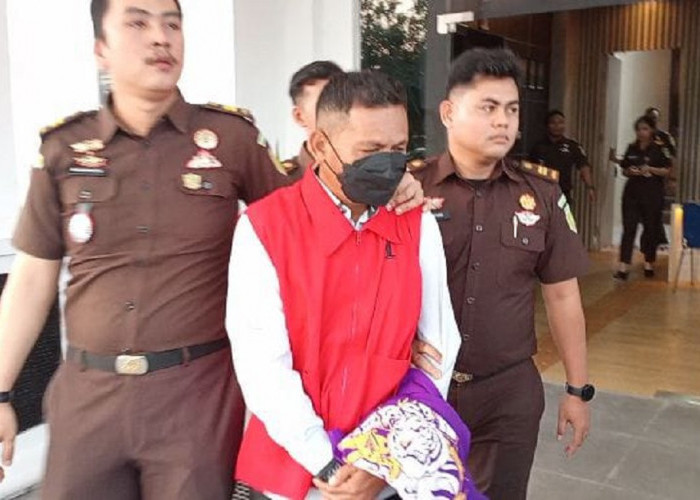 Kejari Tebo Tetapkan Mantan Kades Dan Bendahara Sungai Pandan Tersangka Tipikor APBDes 2023 - 2024