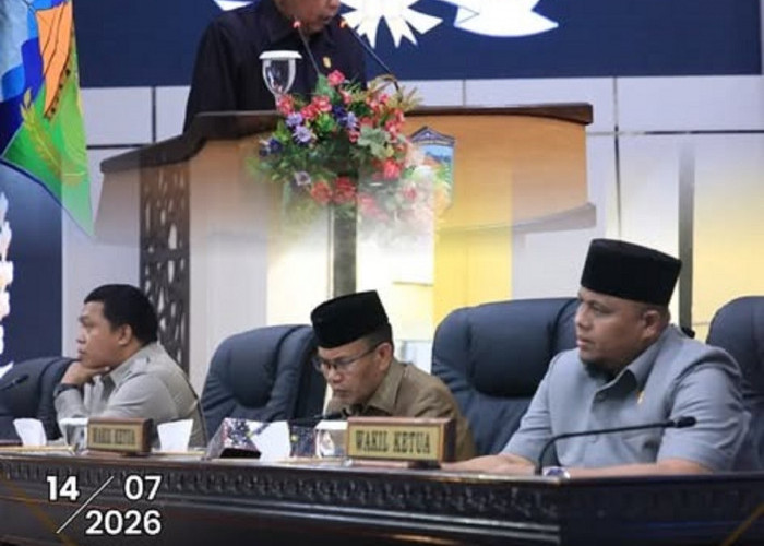 Rapat Gabungan, Banggar DPRD Sampaikan Laporan Hasil Pembahasan Raperda APBD 2025