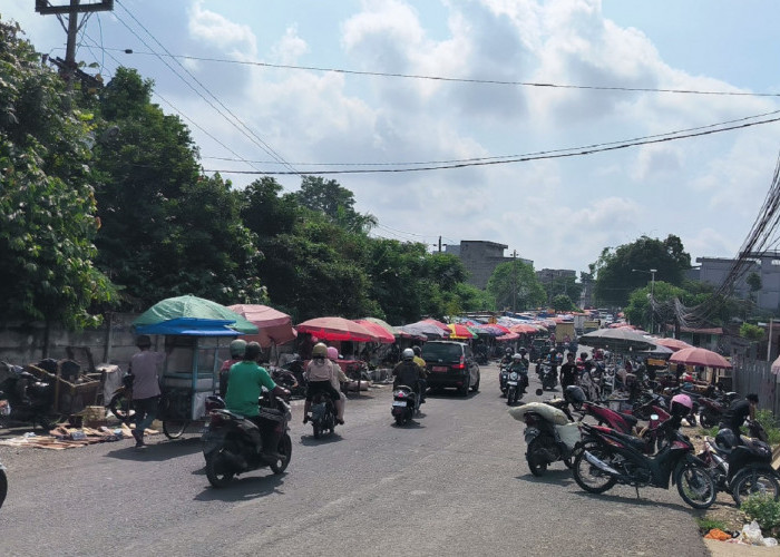 Pedagang Liar Pasar Talang Banjar Dipungut Biaya Retribusi Keamanan dan Kebersihan Oleh Oknum