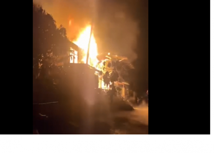 Kebakaran Hebat di Kerinci, 1 Rumah Warga Terbakar dan 2 Orang Luka Bakar