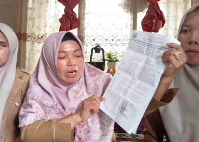 3 Guru Honorer di SDN 043/XI Koto Renah Sungai Penuh Dirumahkan Tanpa Alasan yang Jelas