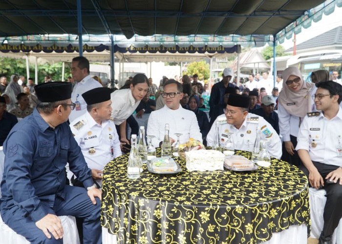 Gubernur Al Haris dan Wamendagri Bima Arya Apresiasi Program Kampung Bahagia