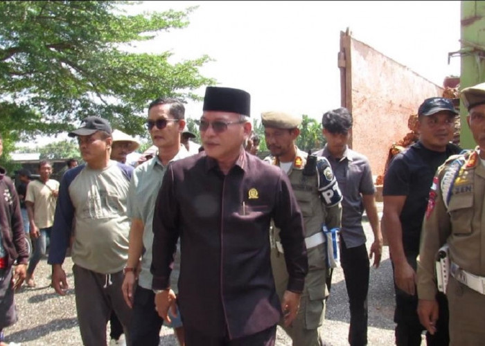 Ratusan Pengrajin Batu Bata Sungai Gelam Demo, Ketua DPRD Muaro Jambi Janji Panggil Semua Instansi