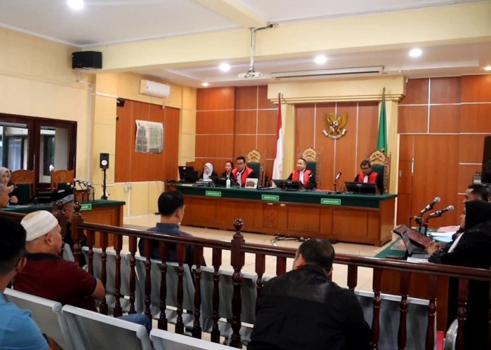 2 Mantan Pejabat Disdik Provinsi Jambi Jalani Sidang Perdana Kasus Korupsi Beasiswa 2018-2019
