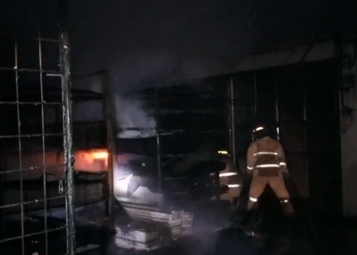 Satu Unit Ruko di Rimbo Bujang Terbakar Diduga Akibat Korsleting Listrik