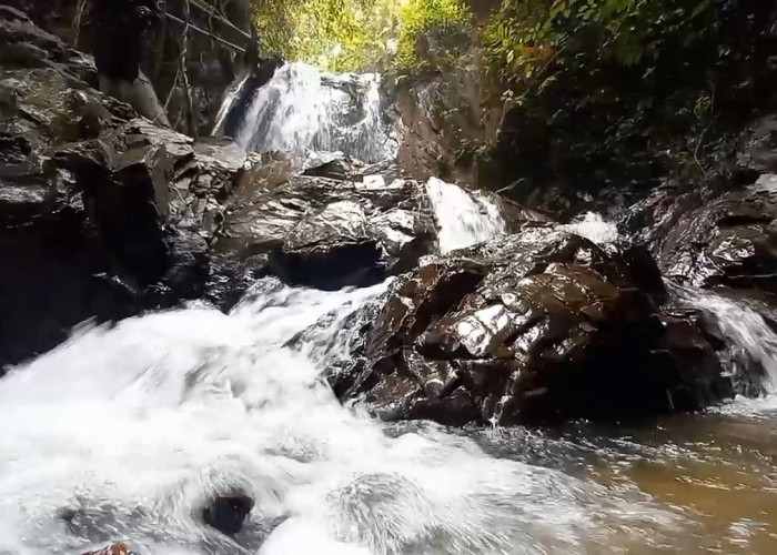 Air Terjun Telun Sungai Merah, Masih Alami Tersembunyi Dibalik Perkampungan