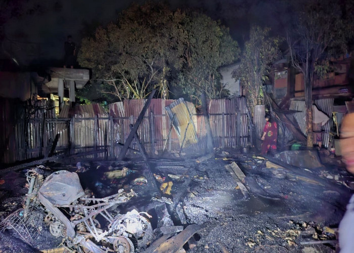 Rumah Terbakar di Jujuhan Ilir, Seorang Lansia Meninggal Dunia