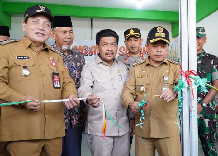 Gubernur Al Haris Resmikan Kedai Pangan Singkut, Berharap Dapat Melawan Monopoli Harga Pasaran