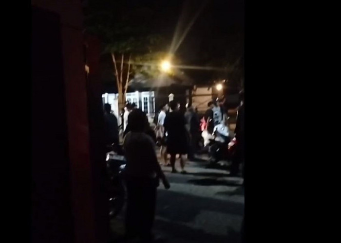 Dugaan Kasus Pencabulan, Warga Kelurahan Selamat Kepung Terduga Pelaku 