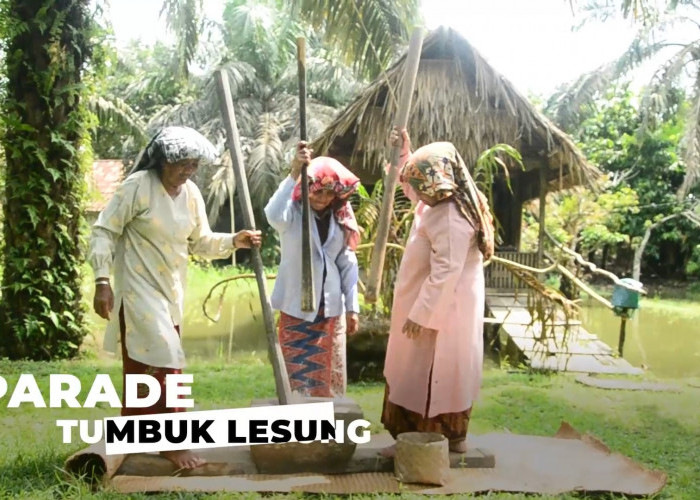 Festival Batanghari dari Parade Tumbuk Lesung Sampai Parade Songket