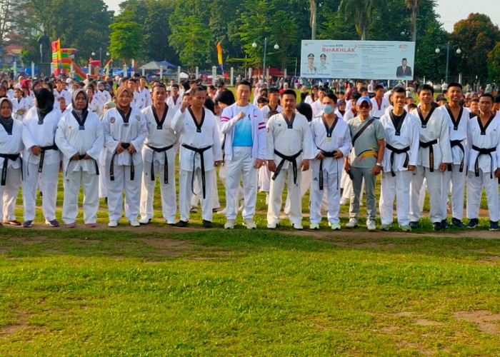 800 Atlit Taekwondo Latihan Bersama