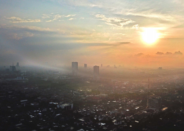 Polusi Udara Jakarta Terburuk di Dunia Pada Sabtu Pagi