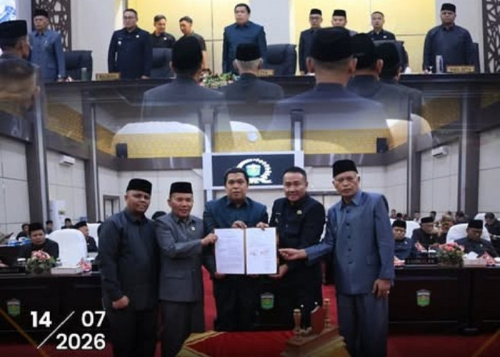 Fraksi Sampaikan Pendapat Akhir Raperda Pertanggungjawaban Pelaksanaan APBD Kota Sungai Penuh 2025
