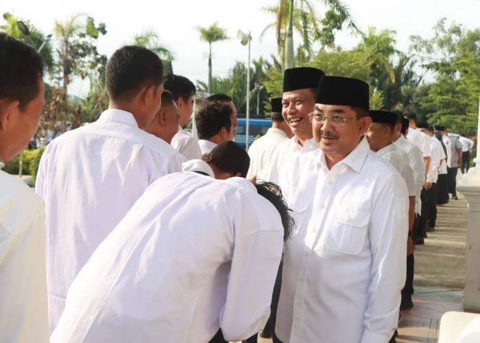 Bupati Anwar Sadat Pimpin Apel Gabungan Pasca Lebaran dan Halal Bihalal 1447 H