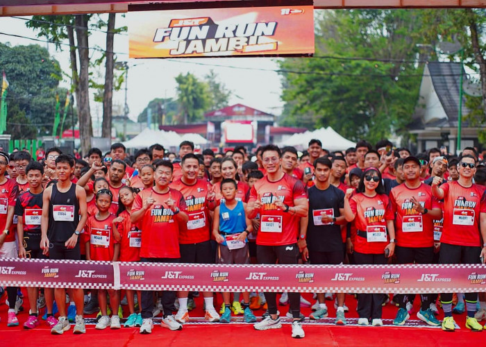 J&T Express Ajak 1.500 Peserta Rayakan Ulang Tahun Ke-11 Tahun Lewat J&T Fun Run Jambi