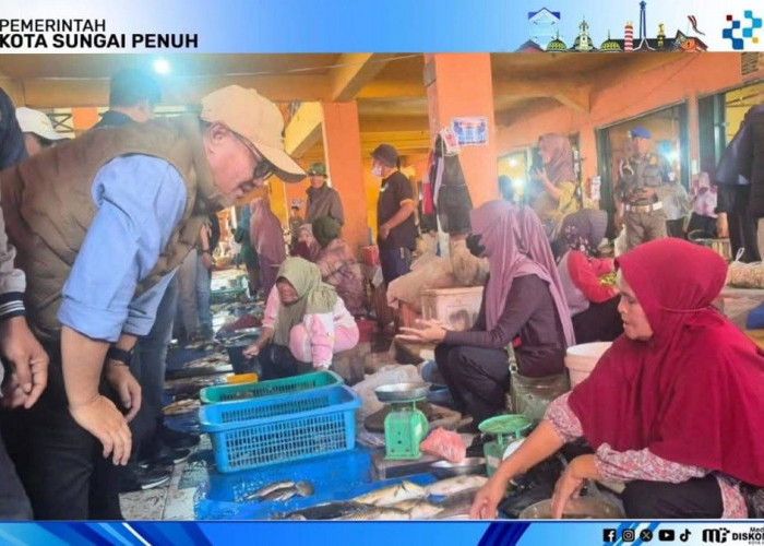 Dialog dengan Pedagang, Wako Alfin Serap Aspirasi di Pasar Tanjung Bajure