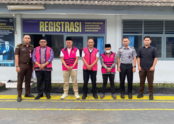 Eksepsi Dianggap Tidak Relevan, JPU Kejari Sungai Penuh Bantah Eksepsi 4 Terdakwa Korupsi PJU