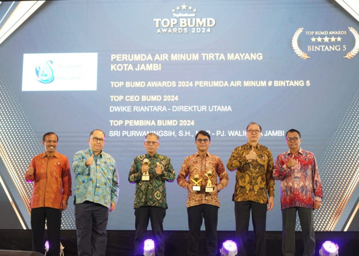 Tirta Mayang Kembali Raih Penghargaan TOP BUMD Awards Bintang 5 Tahun 2024