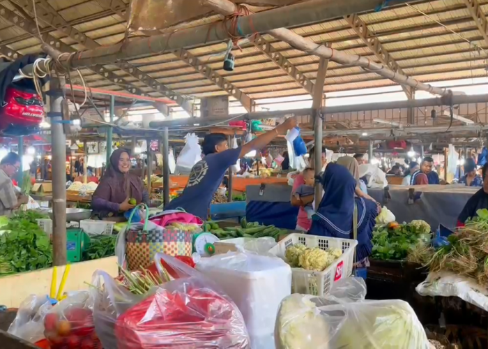 Harga Bahan Pokok Di Pasar Angso Duo Naik, Daya Beli Masyarakat Turun
