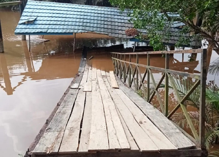 Pelabuhan Apung Pangkal Duri Roboh, Warga Harap Pemkab Segera Lakukan Perbaikan