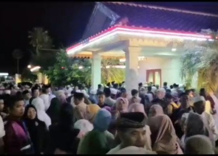 Ribuan Masyarakat Sambut Kepulangan Kloter 22 Jamaah Haji Tebo