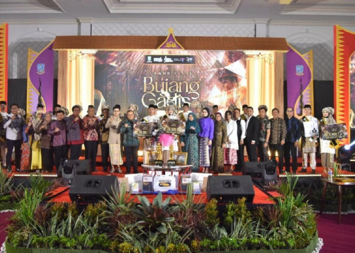 Grand Final Bujang Gadis Kota Jambi Sukses Digelar