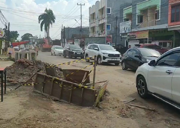 Proyek Perbaikan Jalan Raden Wijaya Kebun Kopi, Terkendala Jaringan City Gas