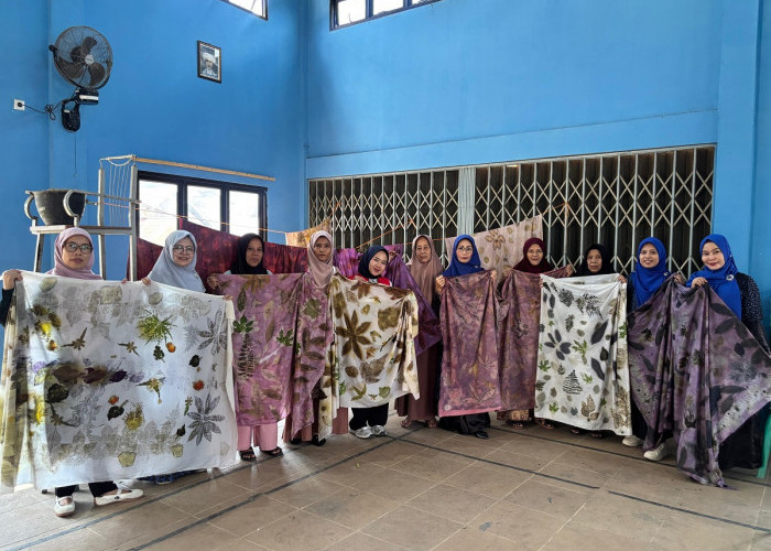 Dorong Lansia Berdaya di Sektor Hijau, Pertamina EP Jambi Gagas Lansiapreneur Batik Eco-Print
