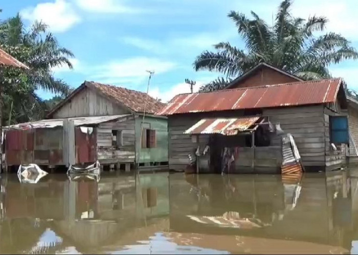 Banjir di Desa Pematang Jering Berangsung Surut, Tersisa 1 Dusun Lagi yang Masih Terendam