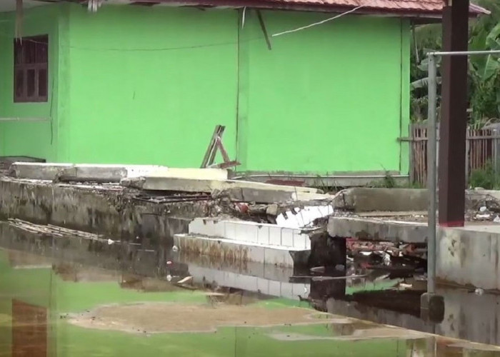 Gedung Perpustakaan Roboh Saat Direhab, SMAN 8 Tanjab Barat Wajib Kembalikan Rp 200 Juta Lebih Ke Kas Negara