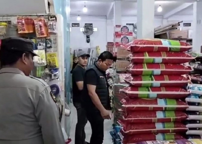 Heboh Dugaan Beras Oplosan, Pedagang di Batanghari Diminta Tarik Beras Merek Rambe Dari Pasaran