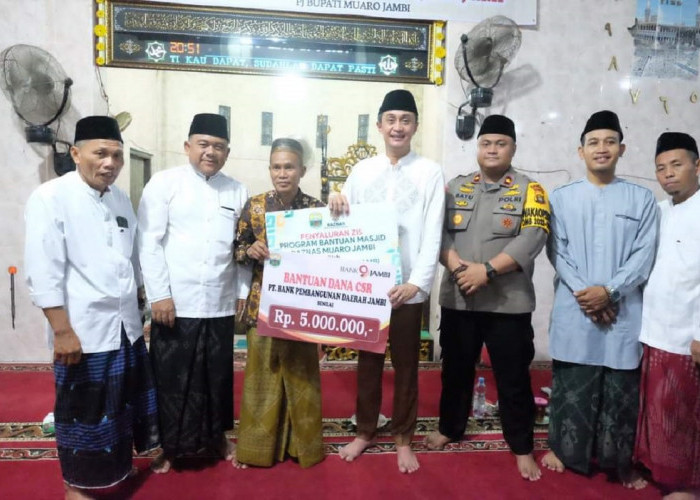 Safari Ramadhan di Pematang Raman, PJ Bupati Bachyuni Berikan Bantuan