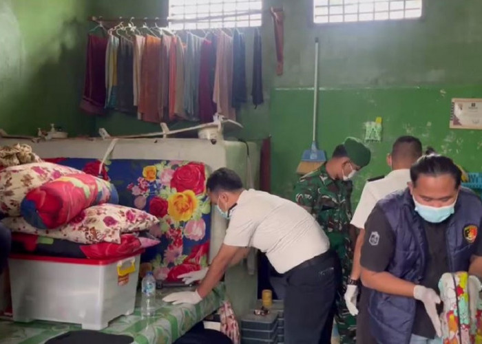 Tim Gabungan Geledah Blok Hunian Lapas Tebo