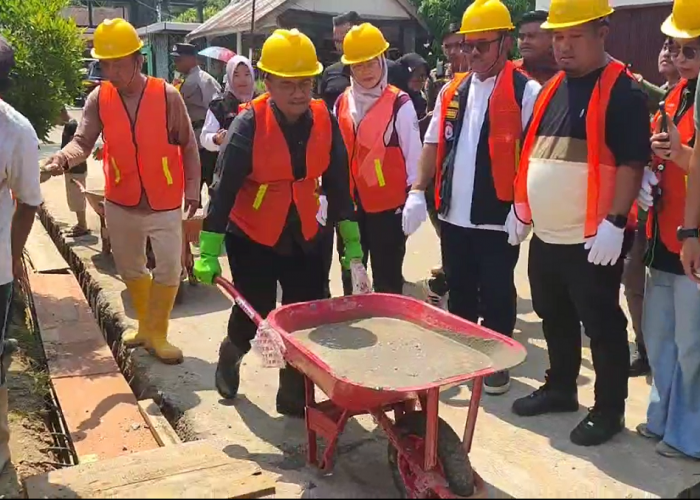 Wali Kota Jambi Luncurkan Program Kampung Bahagia di RT 14 Kenali Asam Kota Jambi