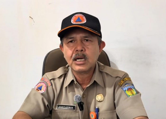 Hadapi Banjir BPBD Kota Sungai Penuh Menyiapkan Tim Reaksi Cepat 