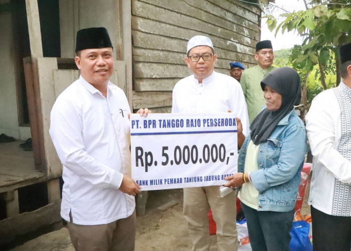 Wabup Katamso Pererat Silaturahmi dan Salurkan Bantuan bagi Penyintas Musibah