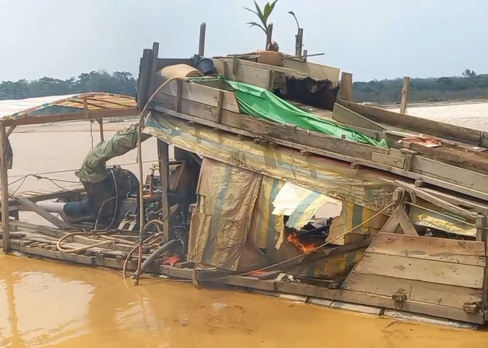 Razia Pemberantasan Peti di Pulau Aro Temukan 10 Dompeng Kapal